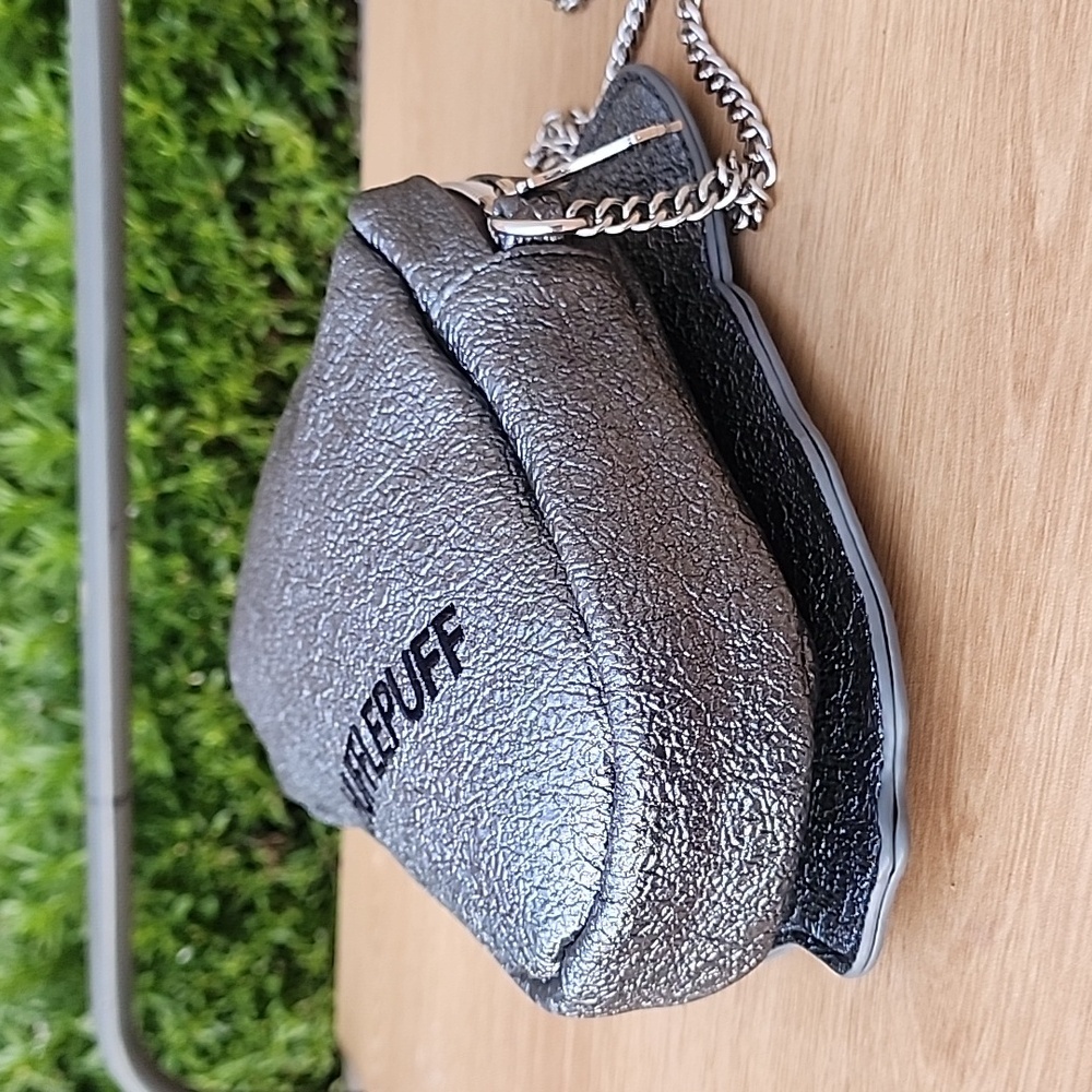 Harry Potter Hufflepuff Crossbody Purse Danielle … - image 8